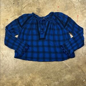 Free people Blue Plaid Long Sleeve Blouse
Size: M-L